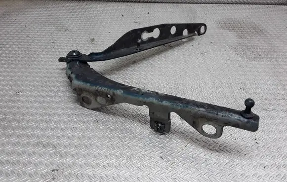 Volvo S80 Engine bonnet/hood hinges