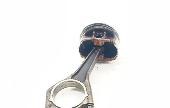 Jaguar XK - XKR Piston 092180B2