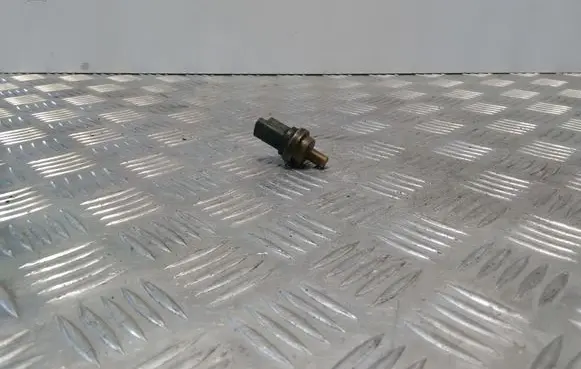Coolant temperature sensor
