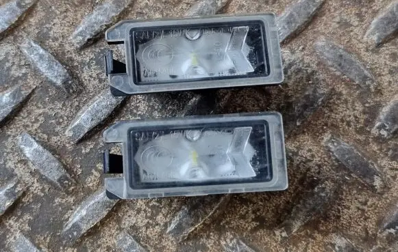 Number plate light