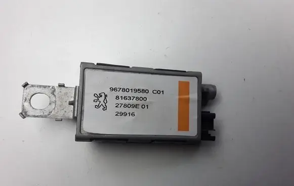 Peugeot 3008 II Aerial antenna amplifier 9678019580