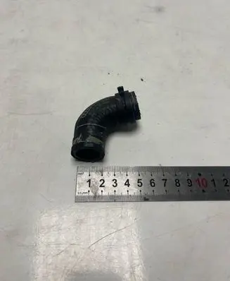 Audi A6 S6 C6 4F Breather/breather pipe/hose 057103493A