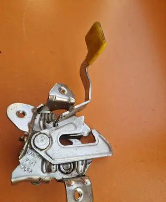 Fiat Panda III Engine bonnet/hood lock/catch 21P23 B805 A1743