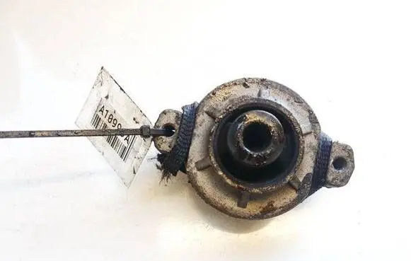 Audi A8 S8 D3 4E Engine mount bracket 4E0399151AP