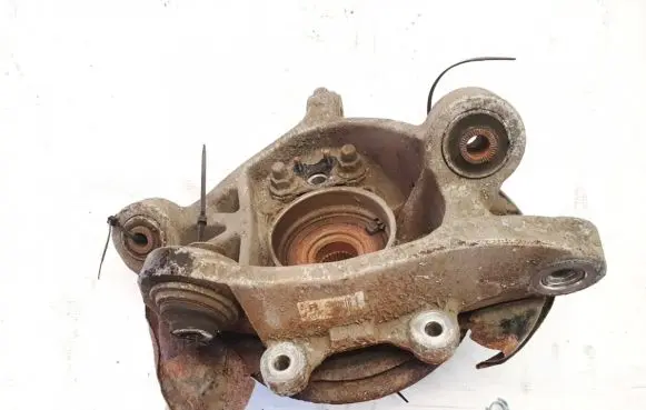 Lexus IS 220D-250-350 Rear wheel hub