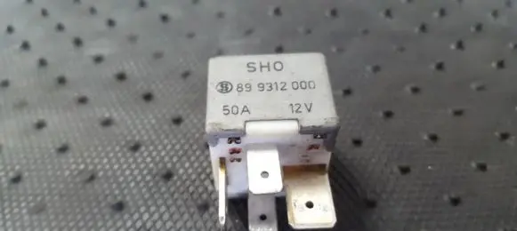 Volkswagen PASSAT B5 Other relay 8D0951253 899312000
