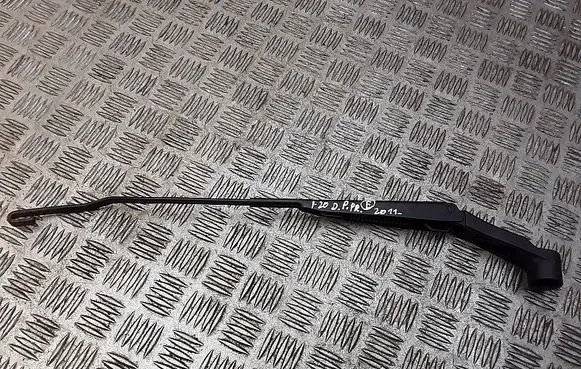Windshield/front glass wiper blade