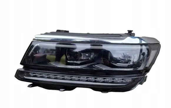 Volkswagen Tiguan Headlights/headlamps set 5NB941081A