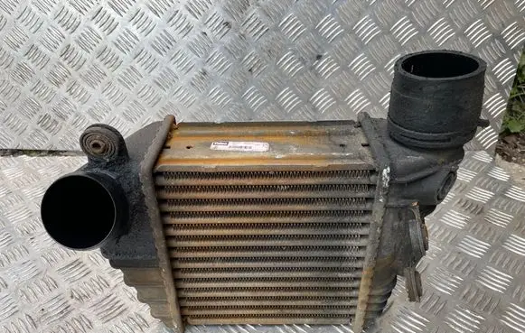 Volkswagen Golf IV Intercooler radiator 1J0145805