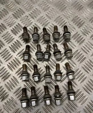 Nuts/bolts