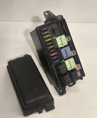 Mini One - Cooper Coupe R56 Fuse box set 9213372 17236010 033815140709