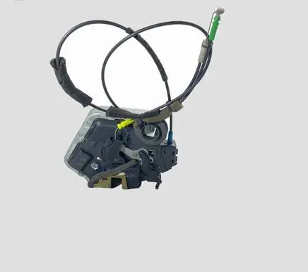 Toyota Avensis T250 Rear door lock 4J2806