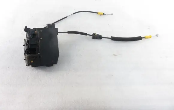 Peugeot 308 Rear door lock 9810309880