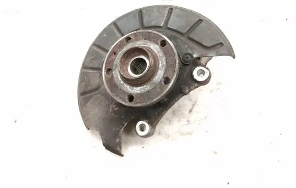 Volkswagen PASSAT B7 Front wheel hub
