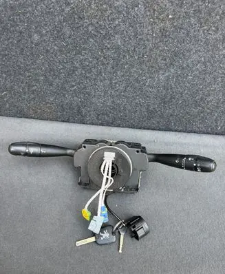 Peugeot 307 Indicator stalk 96605672XT