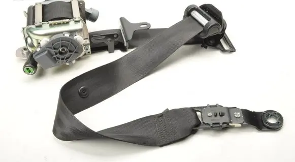 Volvo S60 Front seatbelt 39818843