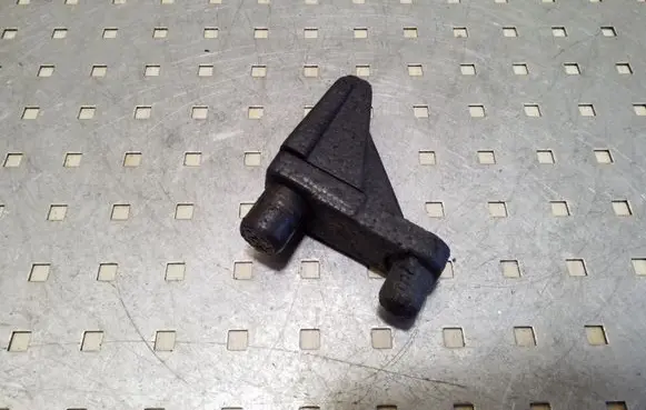 Renault Kadjar Front bumper mounting bracket