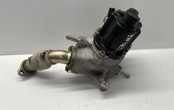 Volkswagen Touareg II EGR valve 057131224K 057131501G
