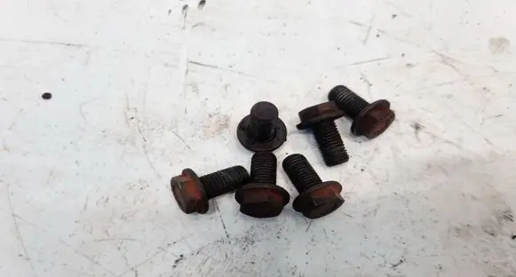 Toyota Yaris Nuts/bolts 