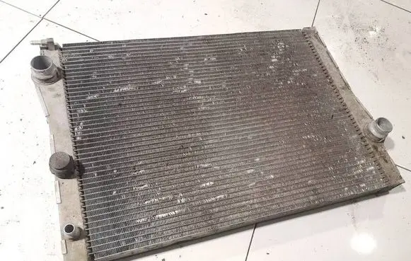 BMW X6 E71 Coolant radiator 7533472