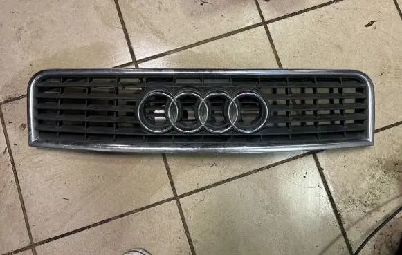 Audi A4 S4 B6 8E 8H Front grill 8E0853651L
