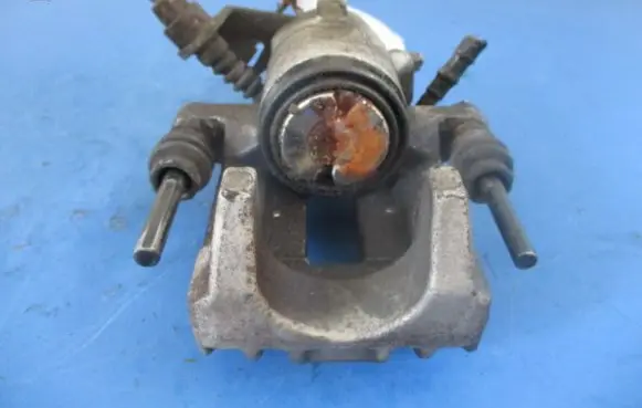 Skoda Octavia Mk1 (1U) Rear brake caliper
