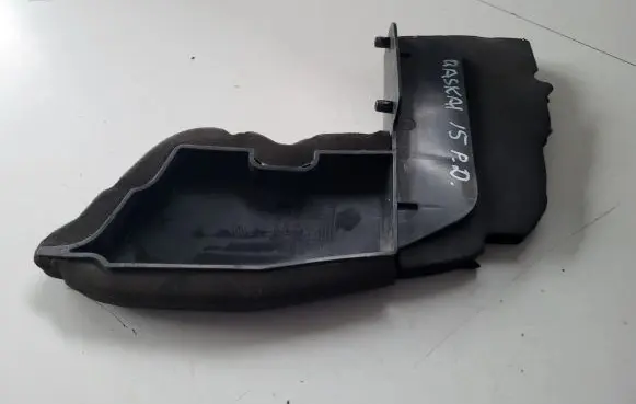 Nissan Qashqai Fender end trim 668984EA0A