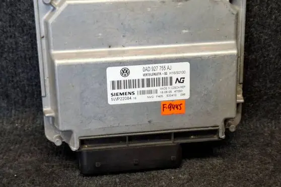Volkswagen Touareg I Transfer box differential control unit 0AD927755AJ