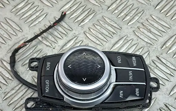 BMW X2 F39 Head unit multimedia control 6992827