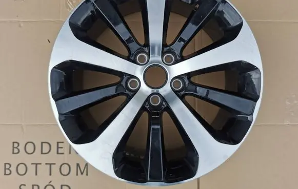 KIA Sorento R18 alloy rim 52910-C5230