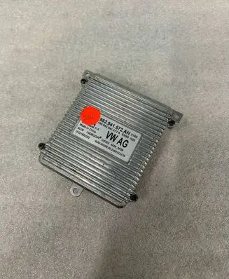 Volkswagen PASSAT B8 Headlight ballast module Xenon 992941572AH