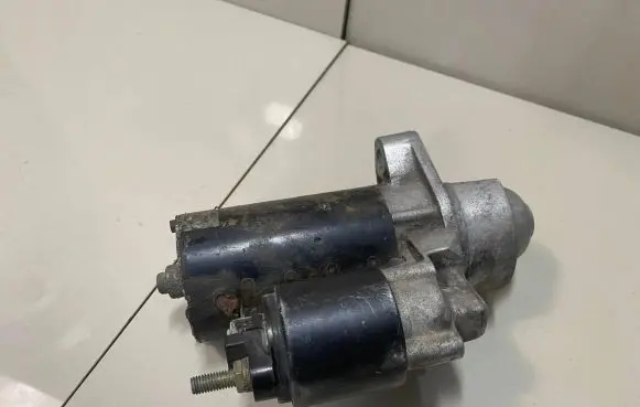 Audi A4 S4 B5 8D Starter motor 078911023D