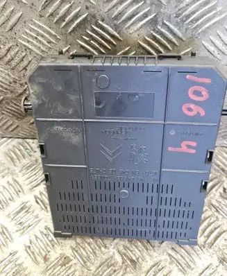 Citroen Berlingo Fuse module 966405898002 281192454C