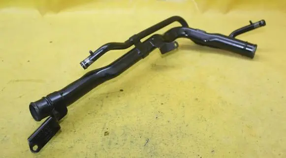 Audi A4 S4 B6 8E 8H Engine coolant pipe/hose