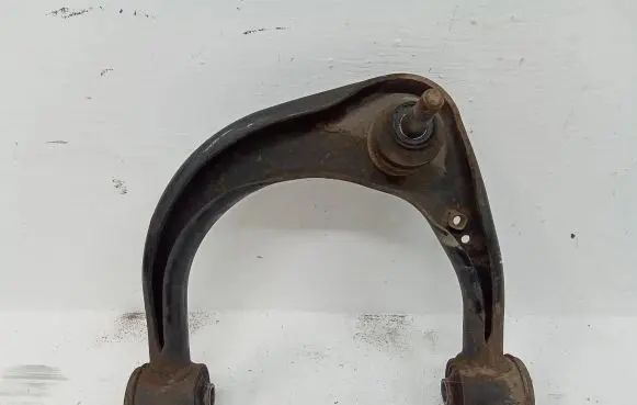 Toyota Hilux (AN120, AN130) Front upper control arm/wishbone 