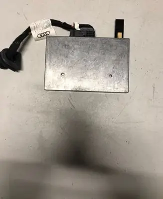 Audi A4 S4 B7 8E 8H Bluetooth control unit module 8P0862335H 065039519