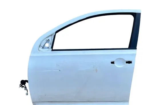 Nissan Qashqai+2 Front door