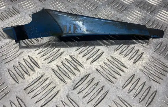 Fender end trim