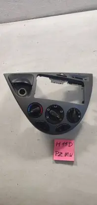 Ford Focus Screen/display/small screen 98AB15000CCW