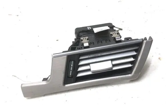 Mercedes-Benz E W212 Dashboard side air vent grill/cover trim A2128300254