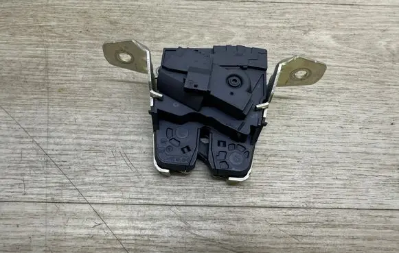 Porsche Panamera (971) Tailgate/trunk/boot lock/catch/latch 971827447A