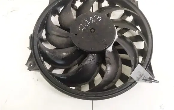 Citroen C8 Radiator cooling fan shroud