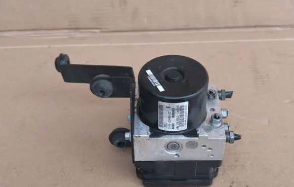 Ford Kuga II ABS Pump CV612C405EC CV61-2C405-EC