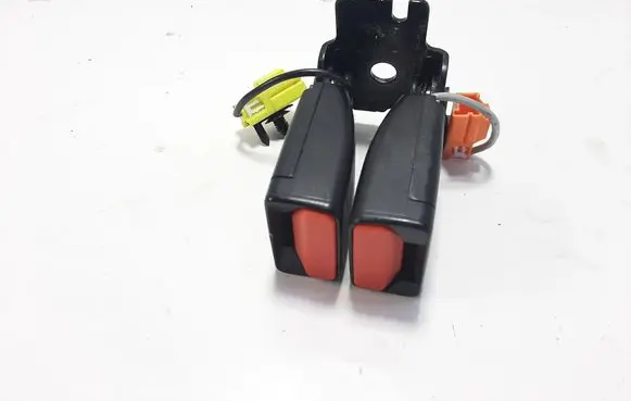 Volvo V40 Middle seatbelt buckle (rear) 31377484