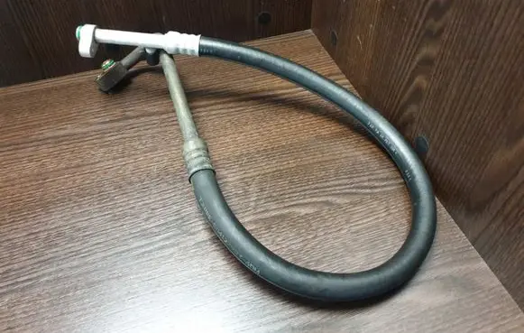 Iveco Daily 35 - 40.10 Air conditioning (A/C) pipe/hose 504127983