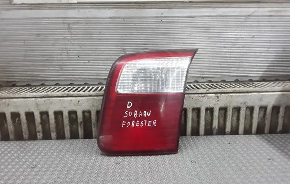 Subaru Forester SG Tailgate rear/tail lights 22620697