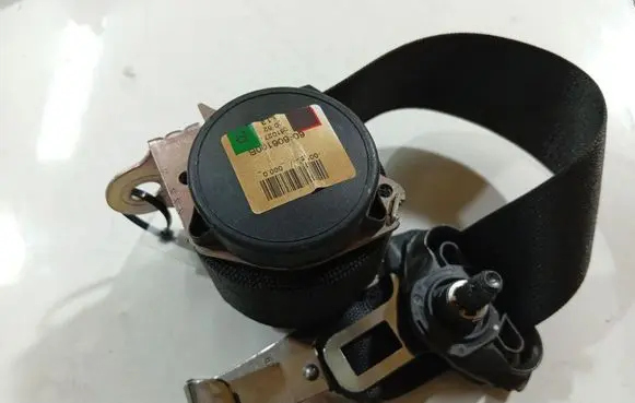 Opel Zafira B Rear seatbelt 13242316