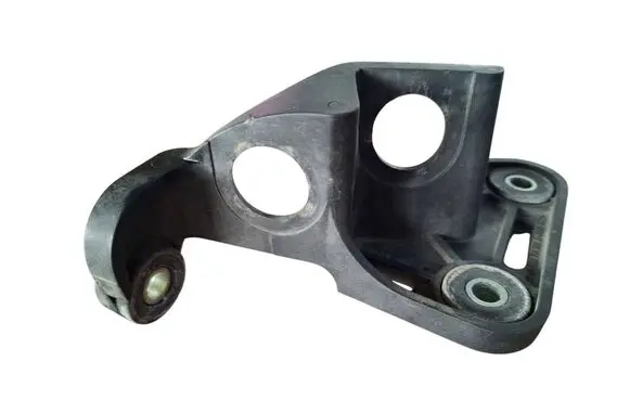 Volkswagen Golf V Gear shift cable bracket 1K0711789J