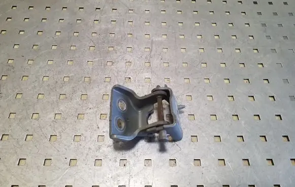 Peugeot 508 Front door lower hinge 