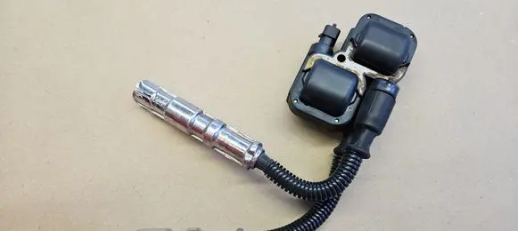 Mercedes-Benz SL R230 High voltage ignition coil A0001587803 0221503035 1121500218
